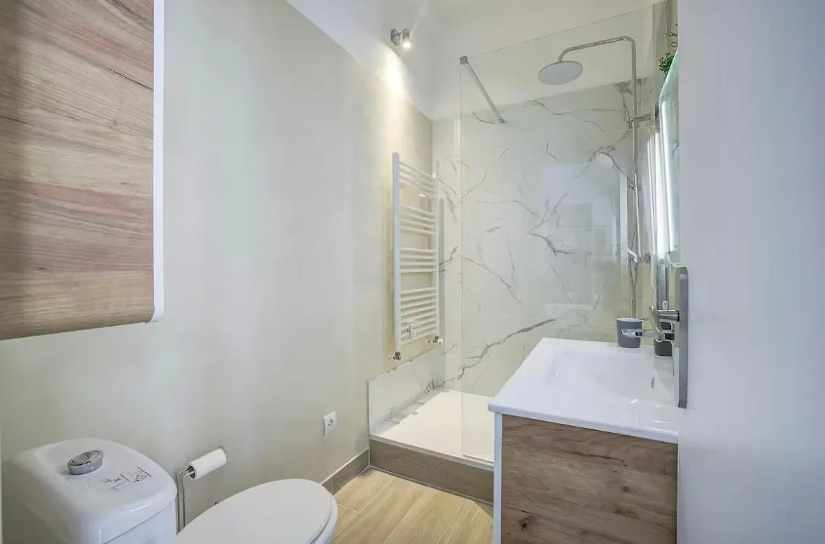 Calme & Chic Apartement - Nice Centre 0*,  France